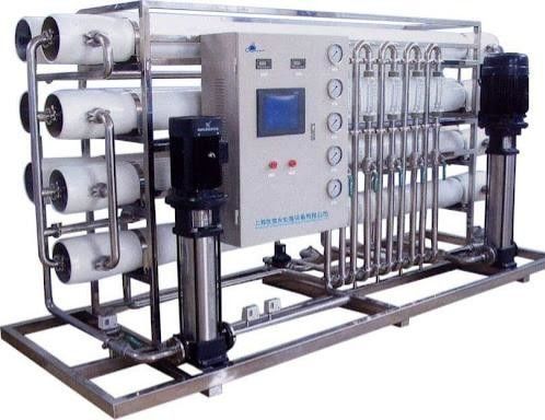 Harga yang bagus Tingkat Penolakan Garam 98% Sistem RO komersial 220V/380V Dengan Filtrasi 5-7 Tahap on line