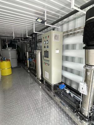Harga yang bagus 25m3 Per Jam Containerized RO System Dengan Grundfos / CNP Pump on line