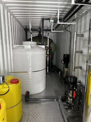 Harga yang bagus 5-7 Tahap Containerized RO System 38kw Dengan Grundfos / CNP Pump on line